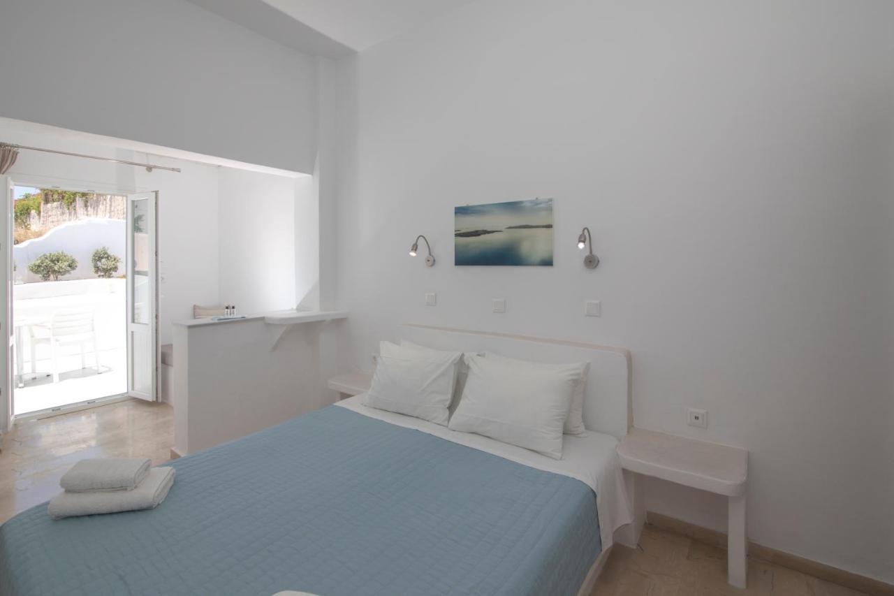 Evas House Hotel Fira  Bagian luar foto