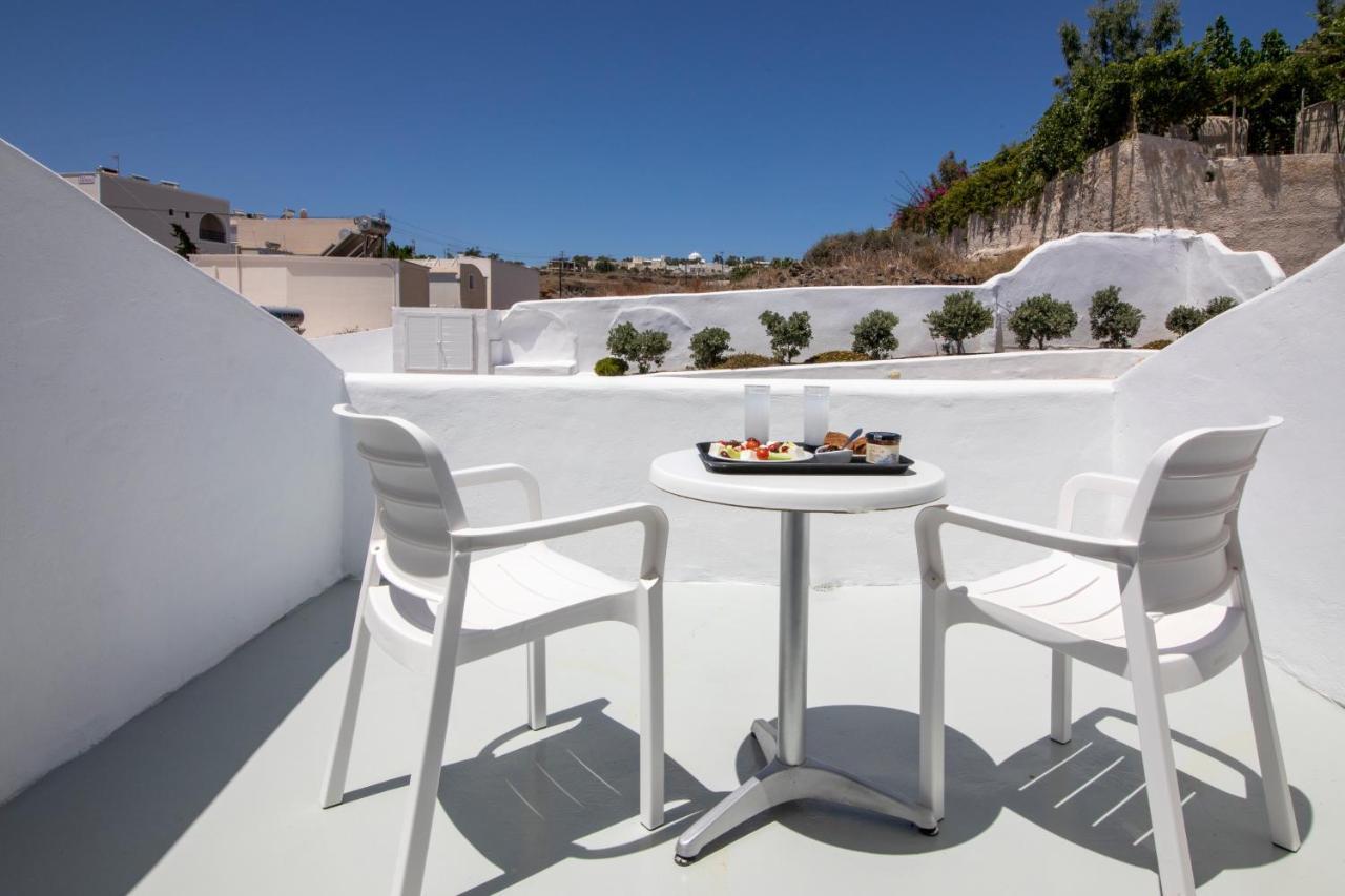 Evas House Hotel Fira  Bagian luar foto
